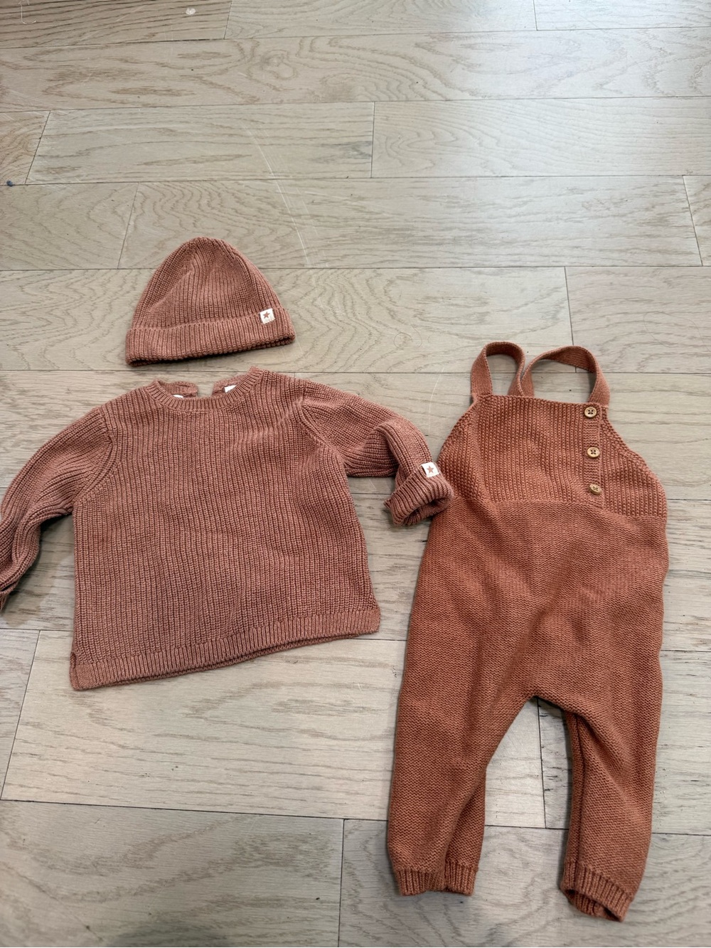 Zara Set: Rust Knit Beanie, Sweater & Button-Detail Overalls